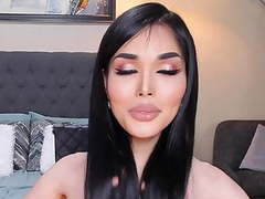 Find-Best-Pussy.com presents: Beautifull shemale smoke with cam