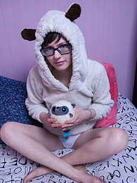 Find-Best-Pussy.com presents: Innocent teen cutie does something really naughty to her daddy before bedtime and she really seems to like it